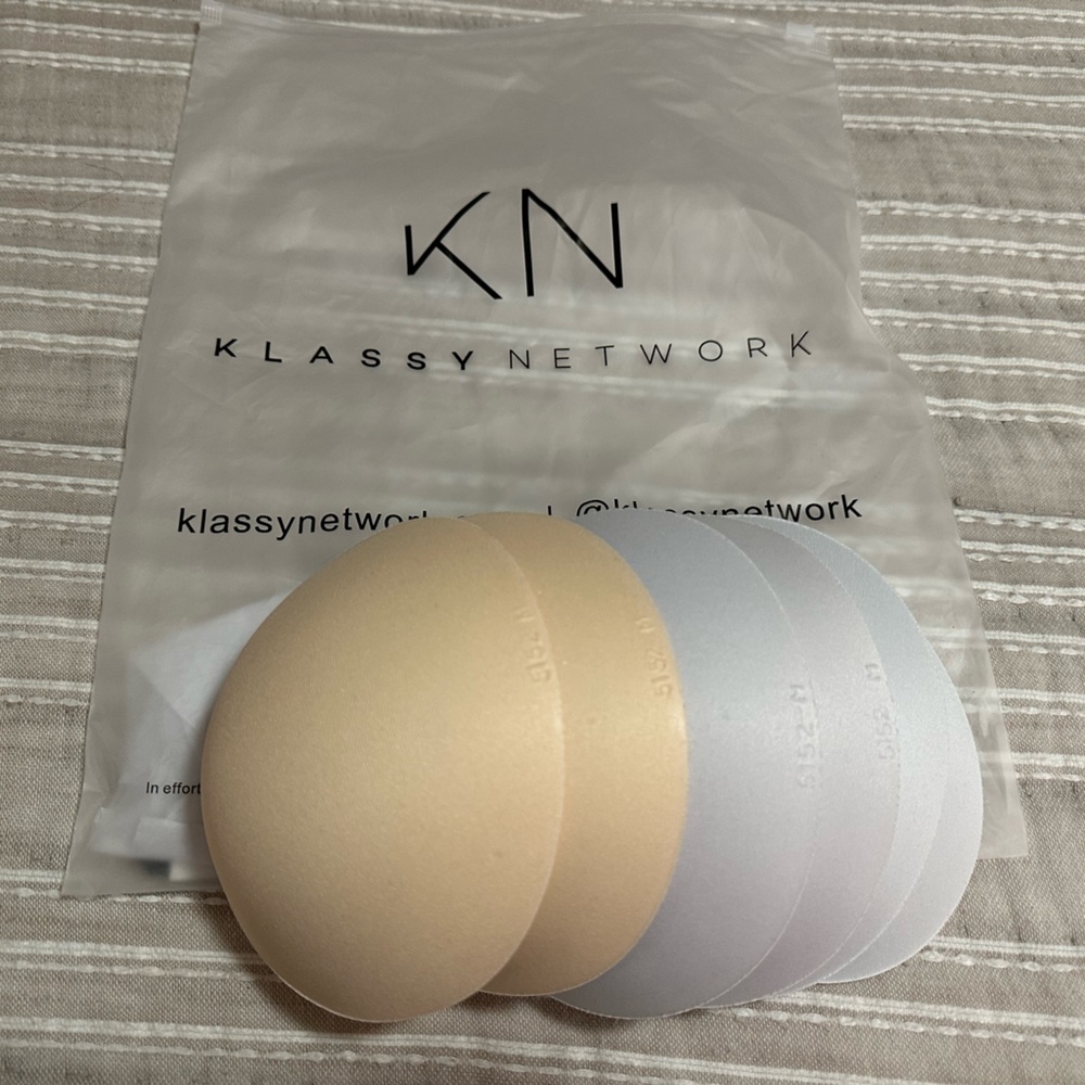 Klassy Network Brami Pads. Never used